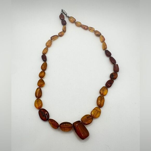 19" All genuine Amber beaded necklace with barrel clasp! - Picture 3 of 12